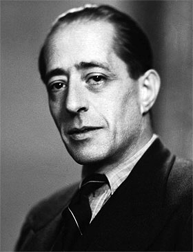 Photo of Arturo Serrano-Plaja